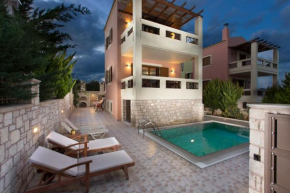 Отель Villa Sia  Пигианос Кампос